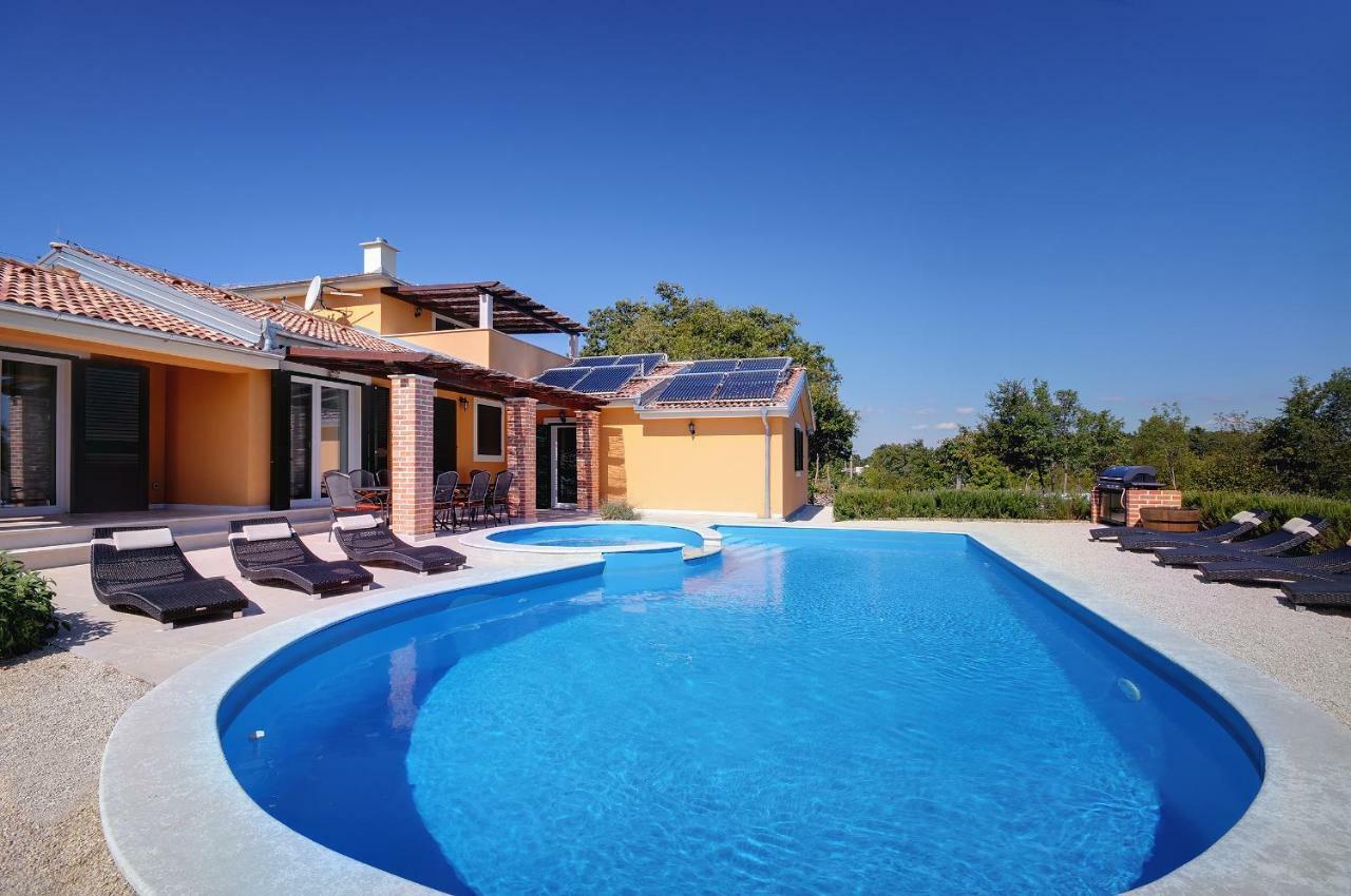 Villas Vea Histria Rezanci Экстерьер фото